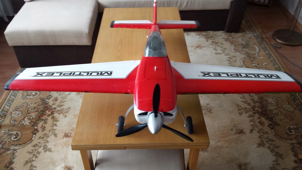 Model samolotu rc EXTRA 300S Multiplex