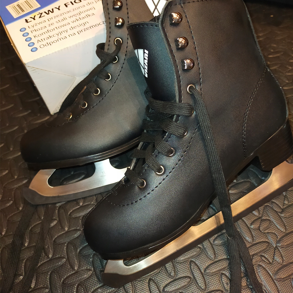 ŁYŻWY FIGUROWE KLASYCZNE VIZARI UŻYWANE 38