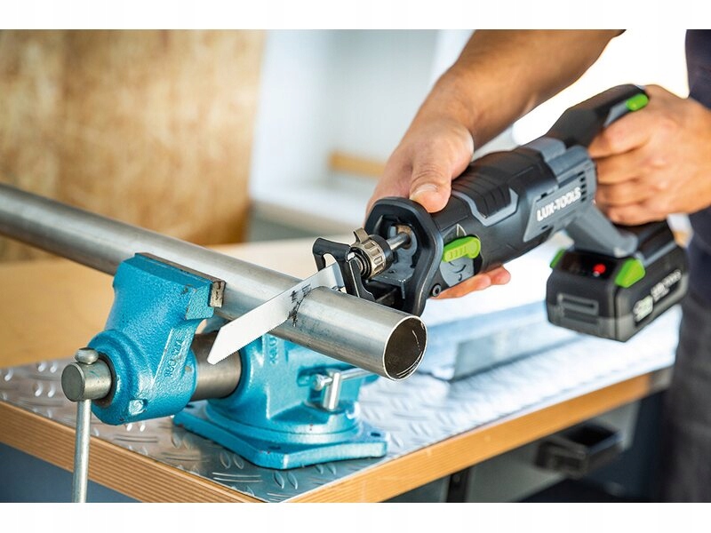 LUX-TOOLS LUX Pilarka szablowa 20V 22 mm - bez - 12430126625 ...