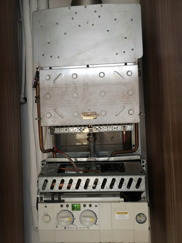 Junkers Euromaxx 24 kw w całości sprawny 8171930345 oficjalne