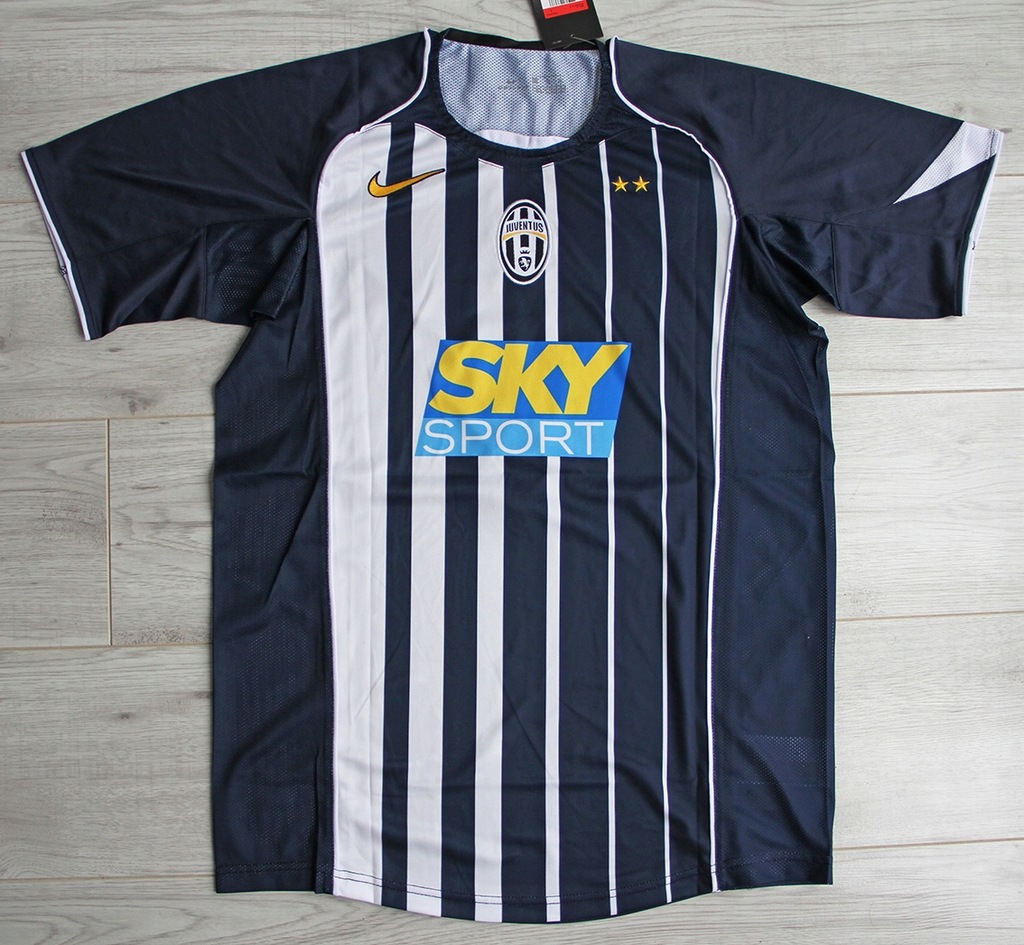 JUVENTUS TURYN Retro Home 04/05 #9 Ibrahimović, M