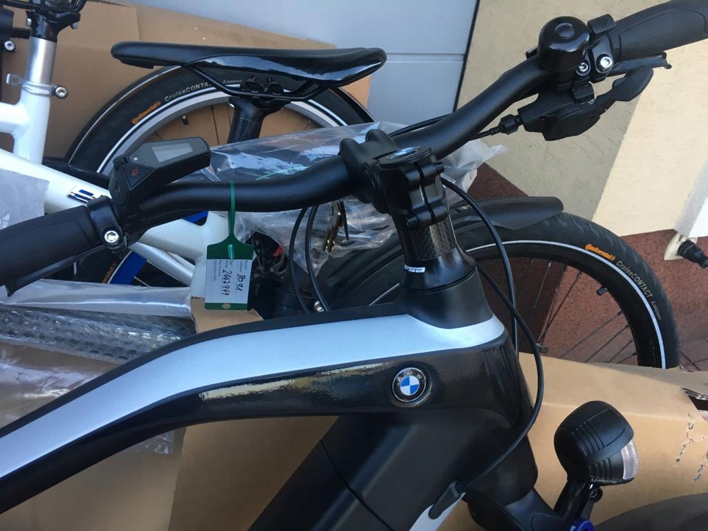 Rower elektryczny BMW czarny rozm. L Active Hybrid 9217736981