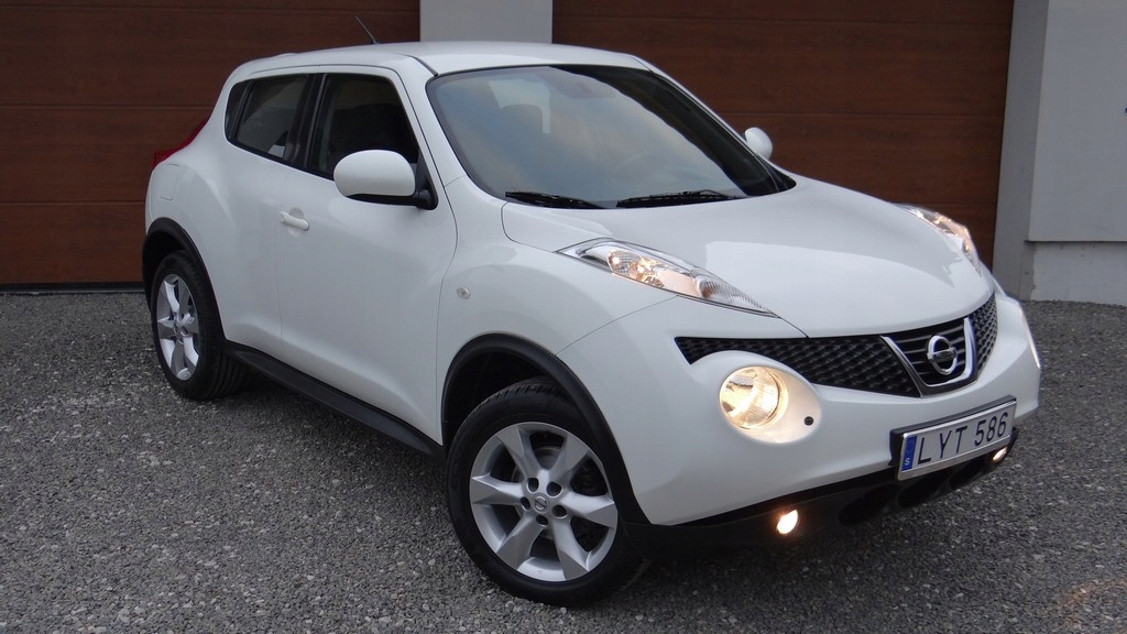 *BIAŁY NISSAN JUKE 1.6B 178tys. KLIMATRONIK AF17*