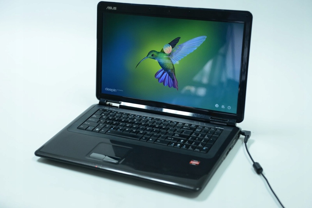 46.Laptop Asus K70A AMD Athlon II M320/250HDD/2GB