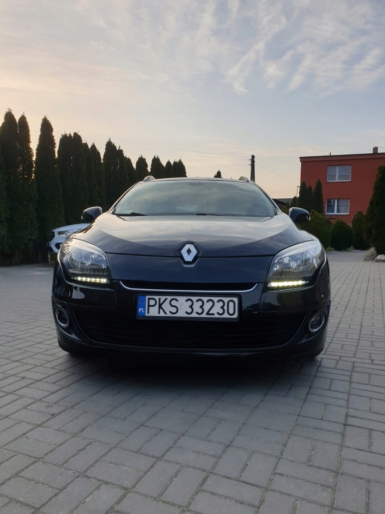 Купить RENAULT MEGANE III Grandtour 1.5 dCi 110 л.с.: отзывы, фото, характеристики в интерне-магазине Aredi.ru