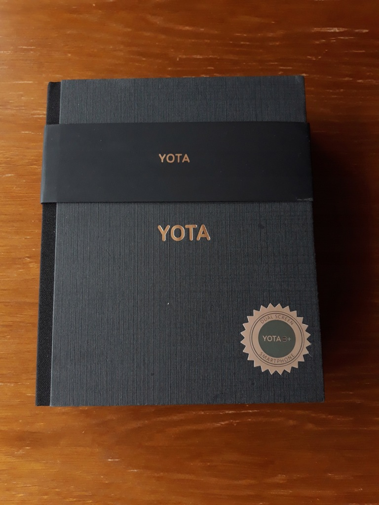 Yota YotaPhone 3+ Plus Android 128 GB smartphone