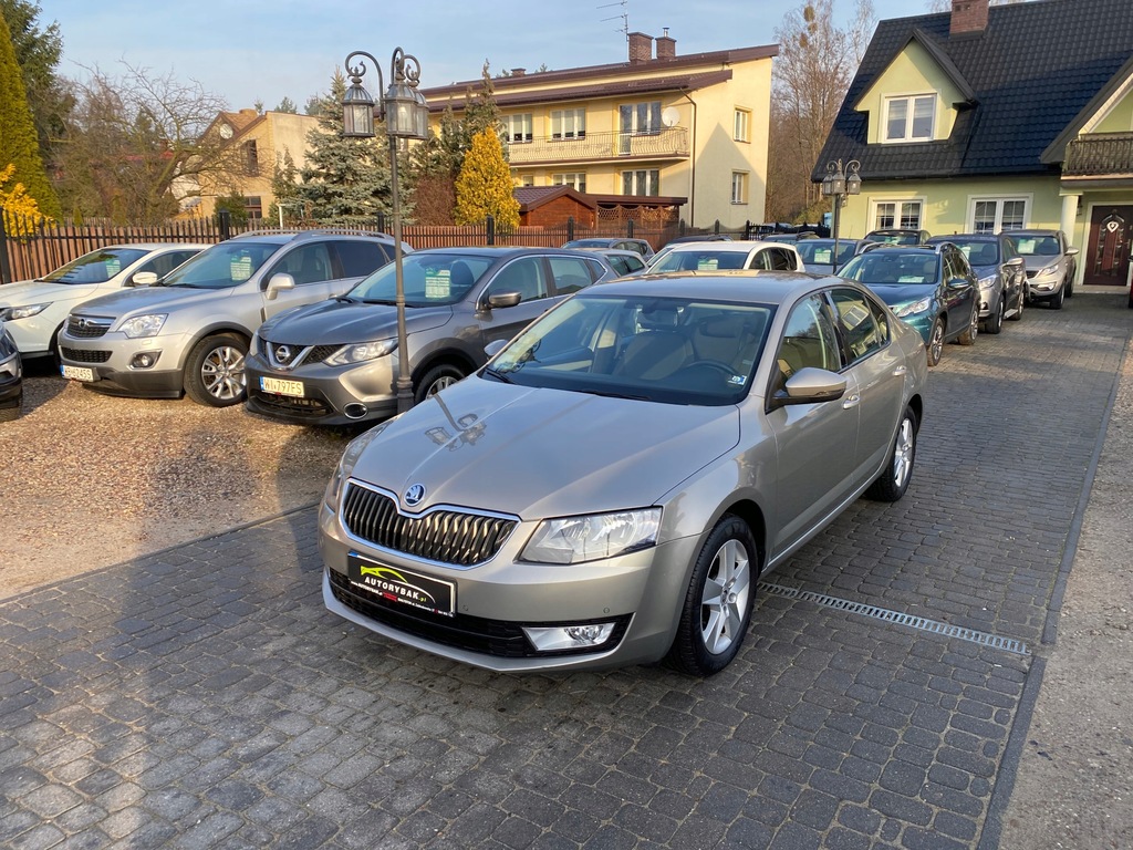 Купить SKODA OCTAVIA AUTOMAT Автосалон Польша Владелец: отзывы, фото, характеристики в интерне-магазине Aredi.ru