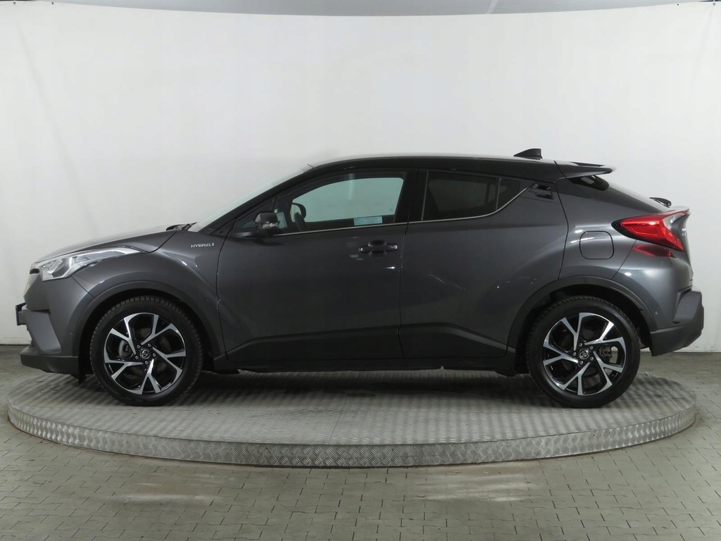 Купить Toyota C-HR 1.8 Hybrid, Салон Польша: отзывы, фото, характеристики в интерне-магазине Aredi.ru