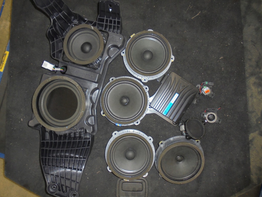 KIA ProCeed GT zestaw głośnik subwoofer JBL 20r 10924548992