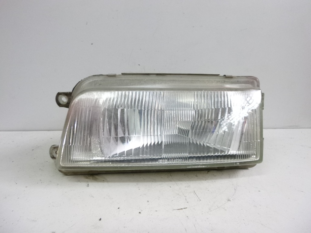 фара митсубиси спейс вагон. фара митсубиси спейс вагон. фара для мицубиси спейс вагон 3. птф спейс вагон 2. стекла фар спейс вагон 3.