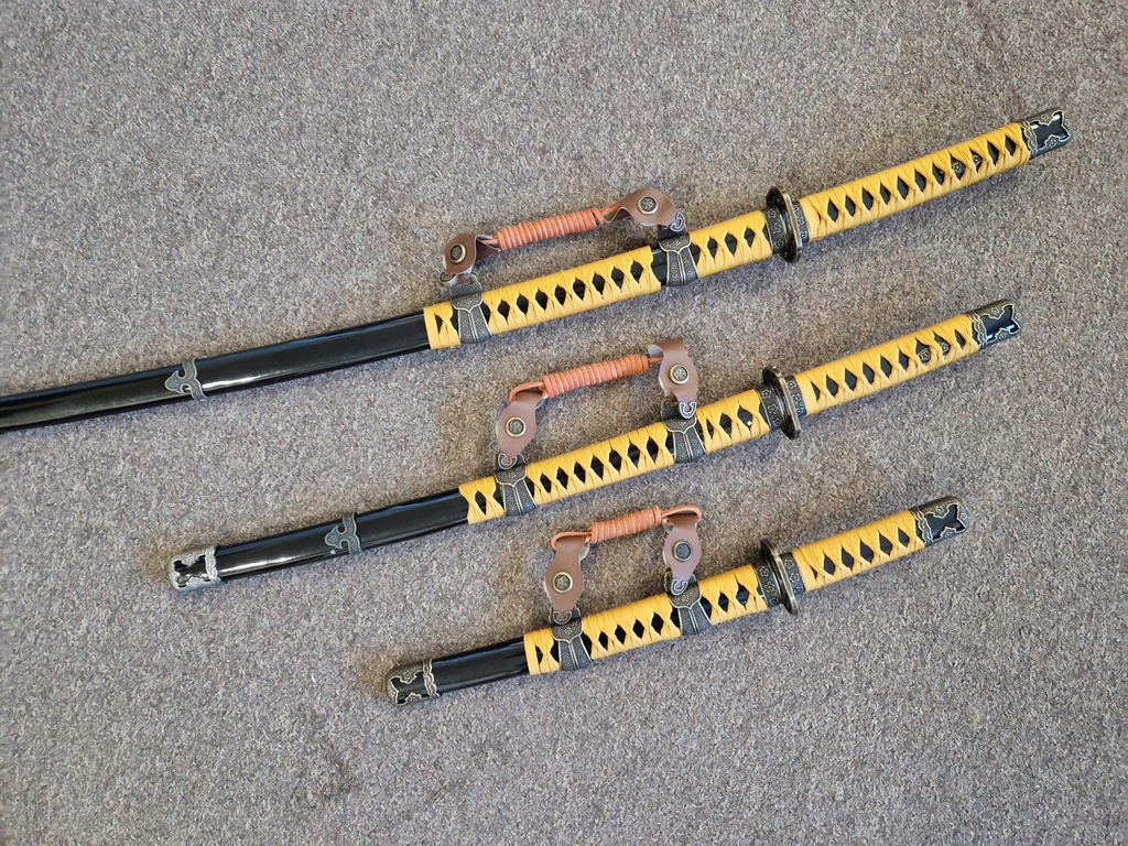 Zestaw Tachi Katana Wakizashi Tanto Stojak HKS013 USZK BCM OD 1ZŁ