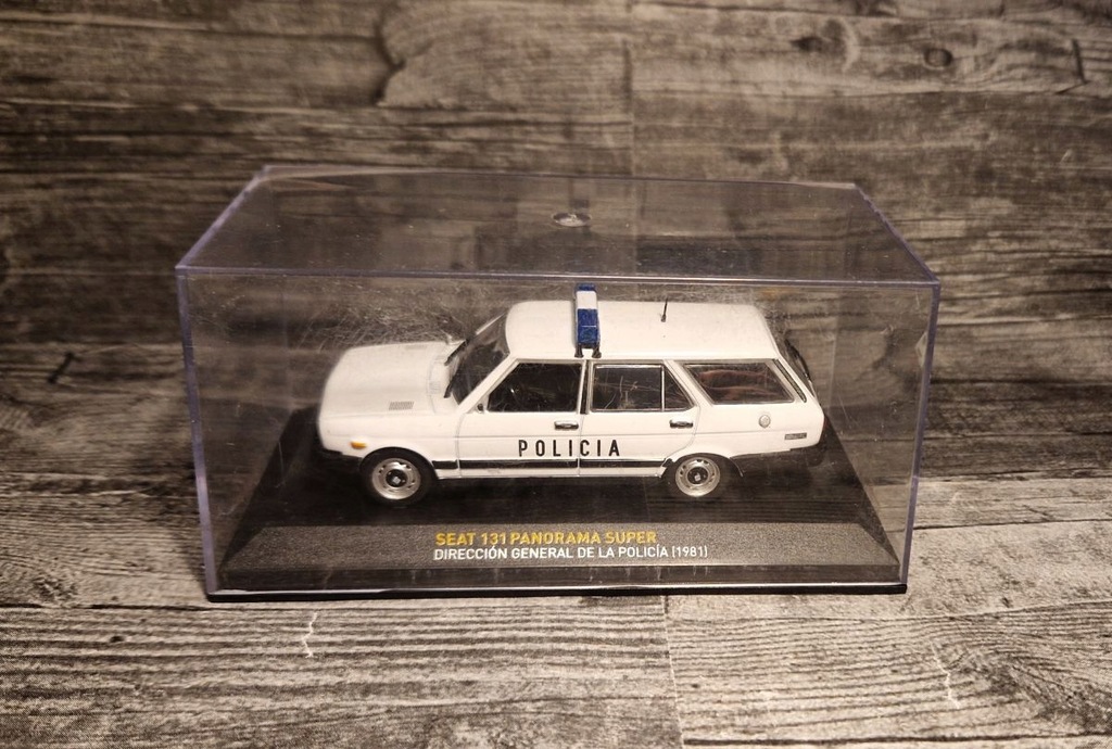 Fiat / Seat 131 Panorama Super Polizei Polizia Policja 1:43