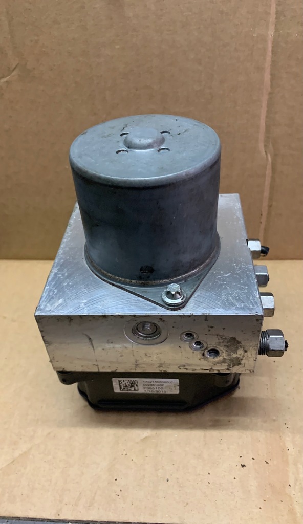 Jeep grand cherokee wk2 pompa abs 68241676ac 12662347373 oficjalne