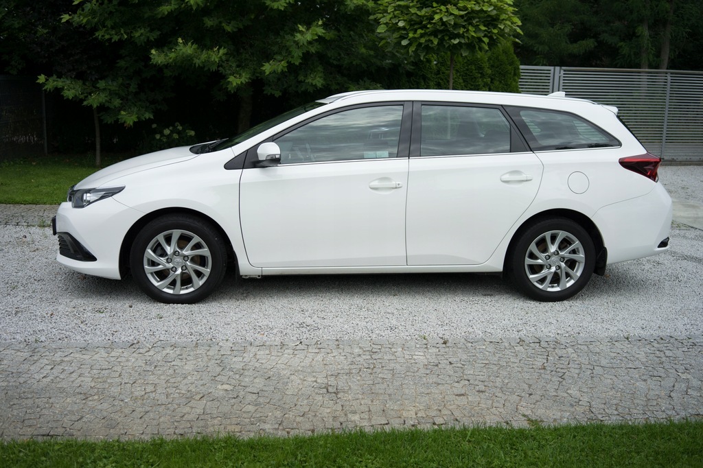 Toyota Auris Kombi 2016 Comfort lift