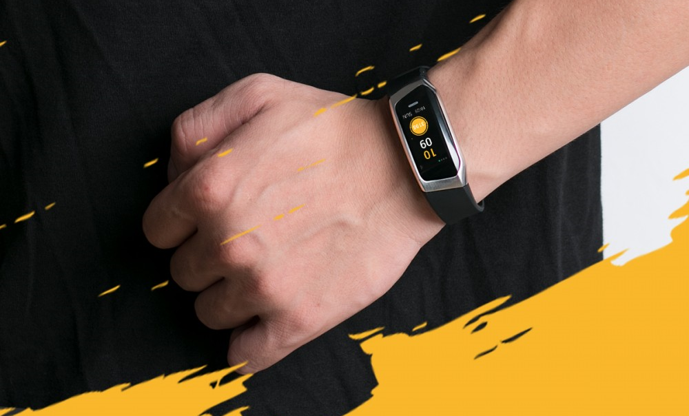 e18 smartwatch