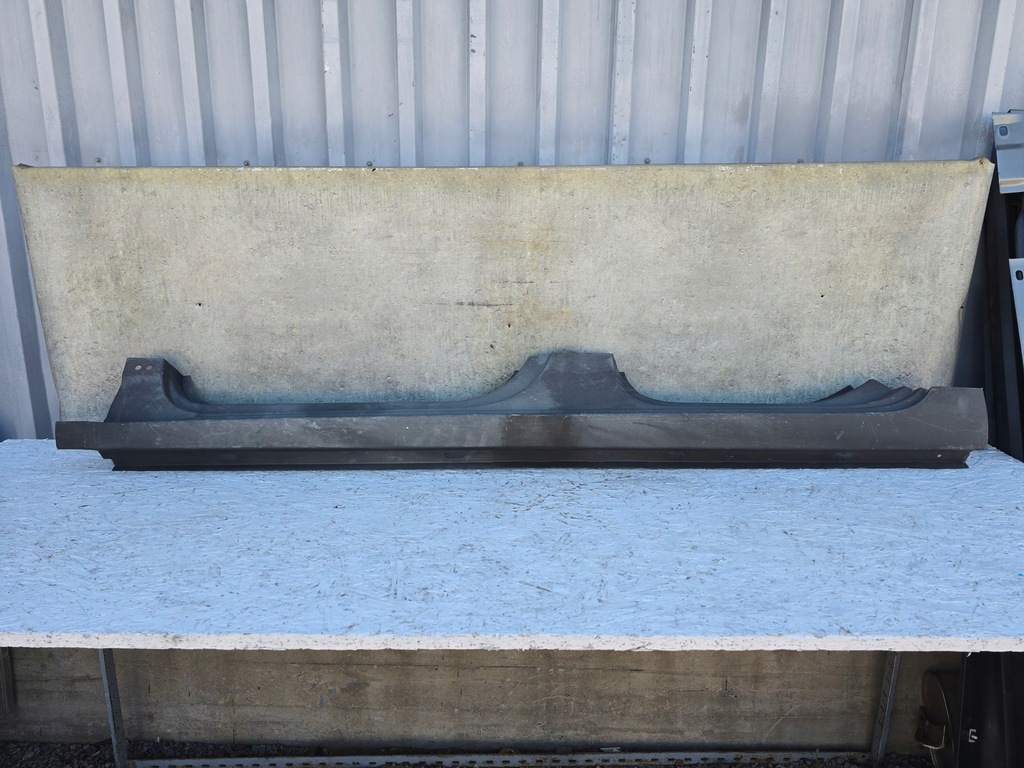 SKODA SUPERB III 3V PRÓG LEWY POSZYCIE NOWE 3V9809605