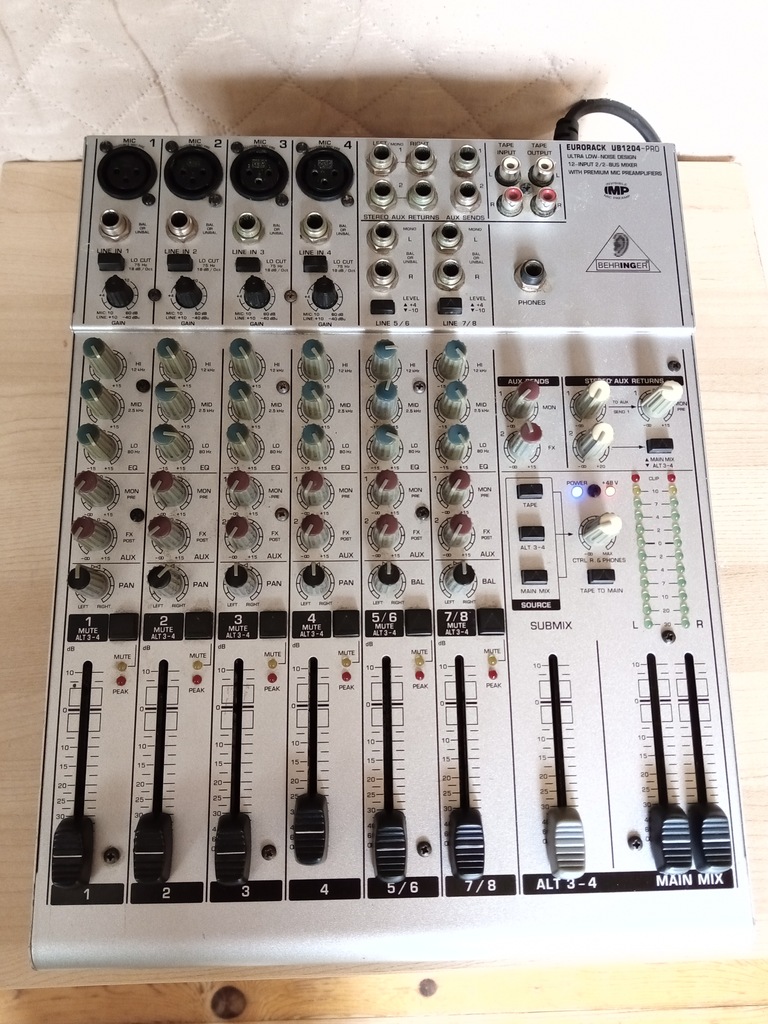 Mikser Behringer Eurorack UB1204-PRO