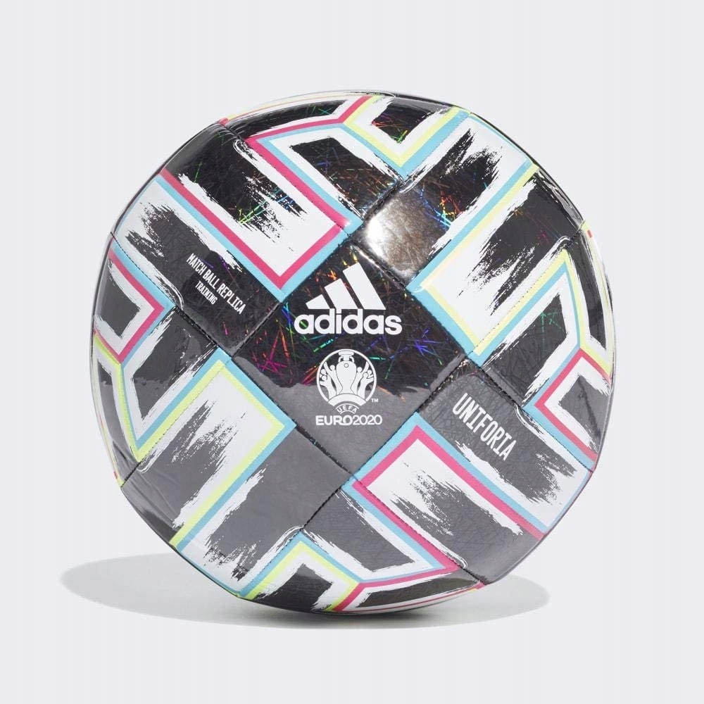 Piłka nożna Adidas Uniforia Training r.5 czarna