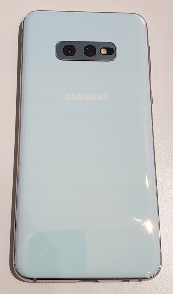 Купить Манекен Samsung S10e белый: отзывы, фото, характеристики в интерне-магазине Aredi.ru
