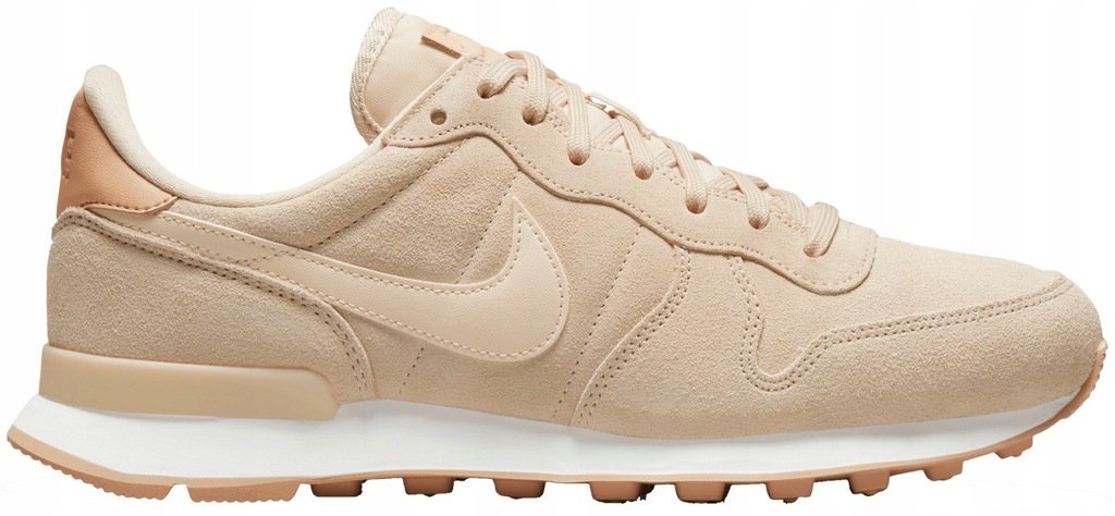 Nike internationalist 38 deals