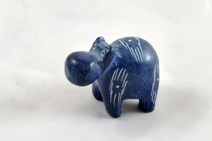 Figurka z kamienia mydlanego - hipopotam