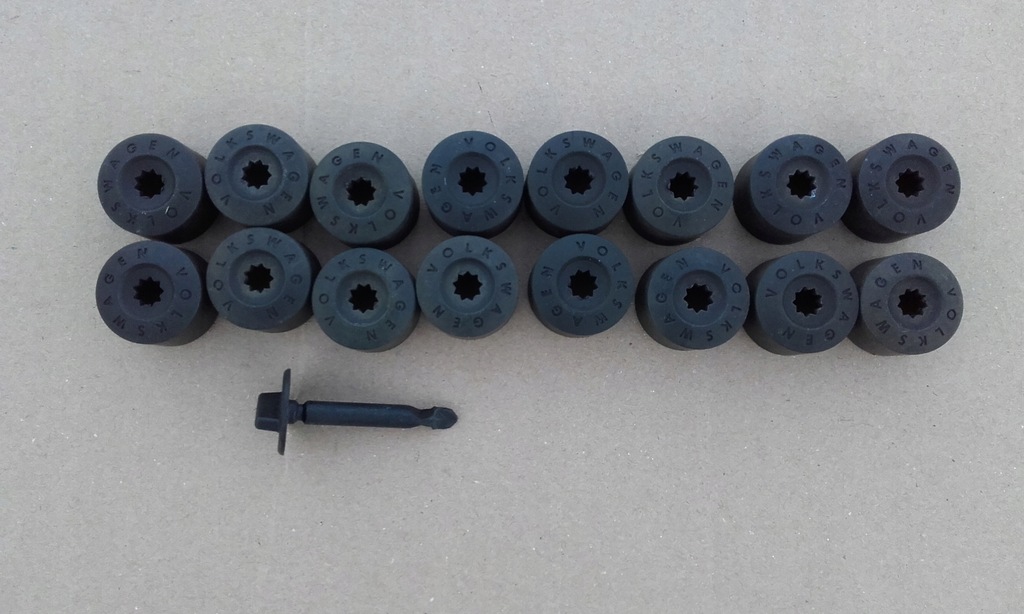 NAKŁADKA ŚRUBY SZPILKI VW T5 PASSAT B6 CC B7