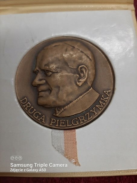 medal Jan Paweł II-1983r sygnowany