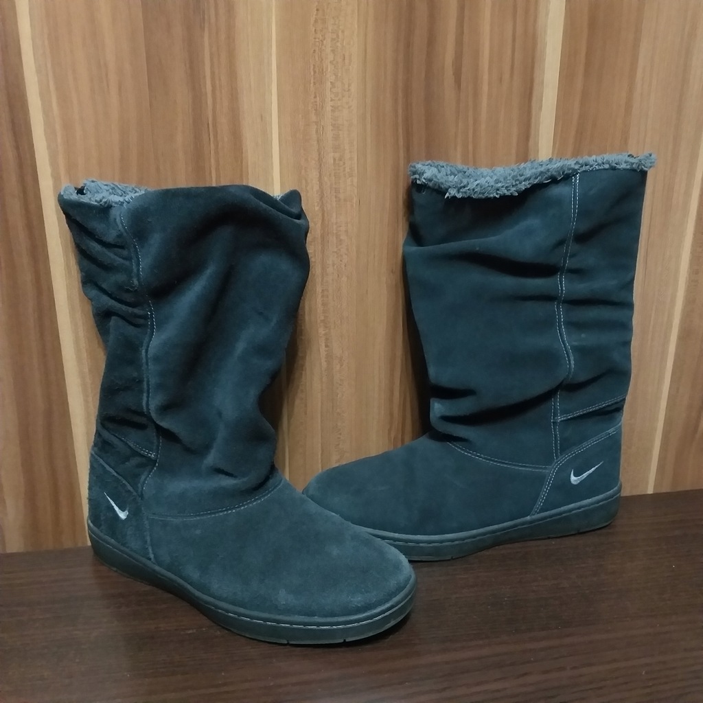 Nike- Sneaker Hoodie - 39 (25cm) suwak tył.