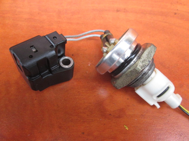 CZUJNIK WAŁKA POMPY WTRYSKOWEJ OPEL 1.7 DTI Y17DT