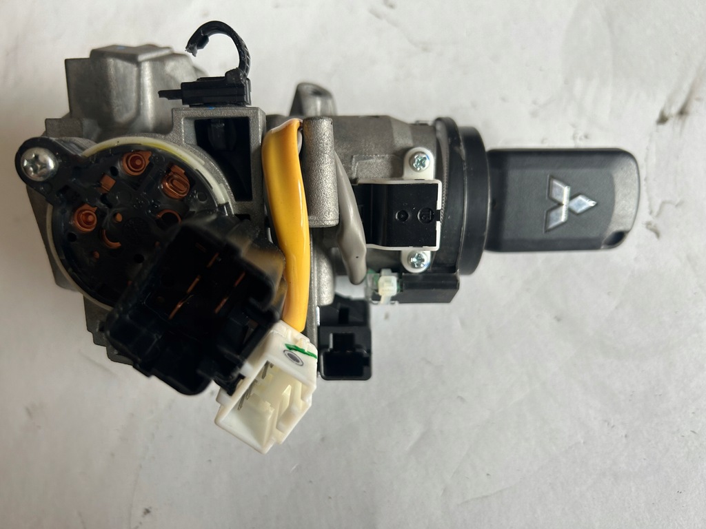 MITSUBISHI SPACE STAR II STACYJKA Z KLUCZEM - 14479065888