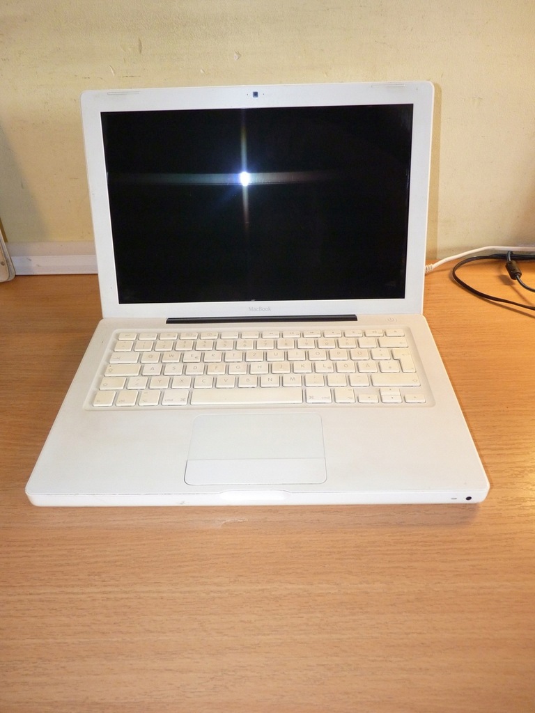 MacBook A1181 Core 2 Duo" T8100 2.1/2GB/500GB/GMAX3100