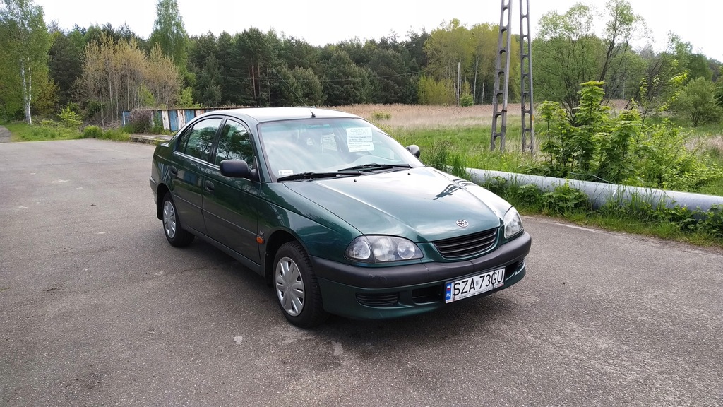 Toyota Avensis Sedan '98 r., 1.8 110 km, prywatnie