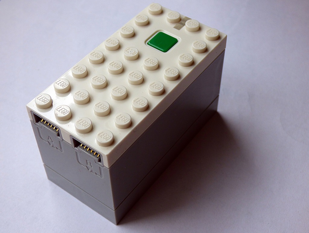 LEGO POWERED UP BLUETOOTH HUB 88009 BOX NA BATERIE 10601349000