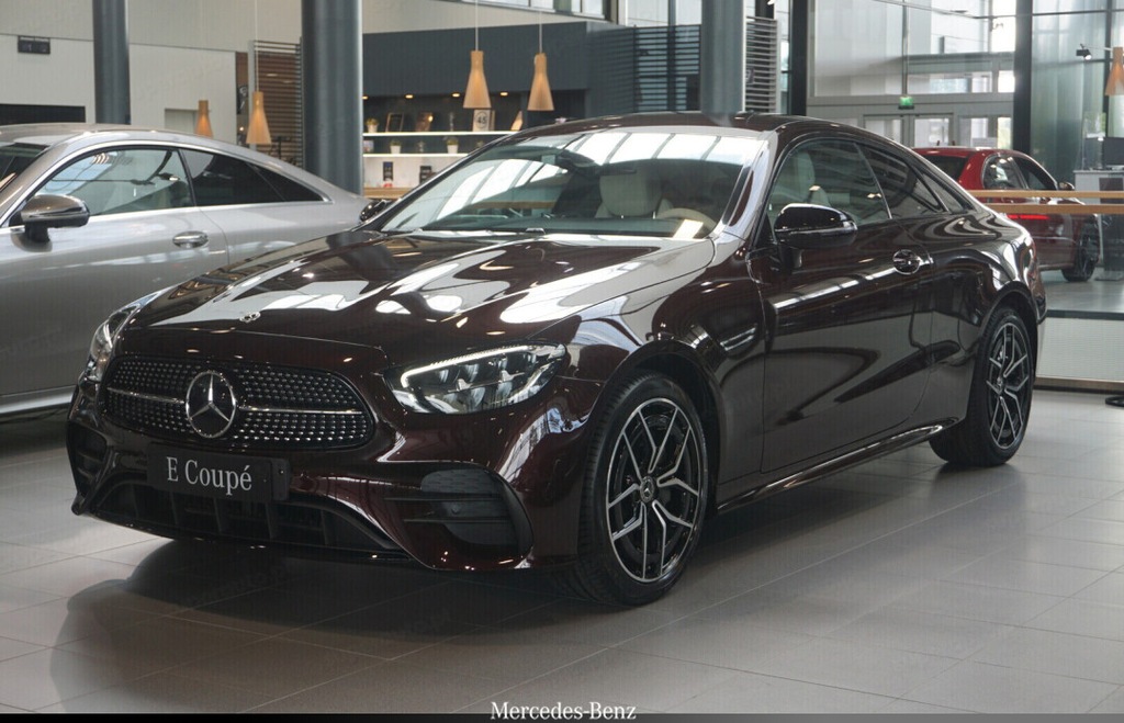 MERCEDES-BENZ E Klasa 220 d 4-Matic AMG Line Coupe 2.0 (194KM) 2023