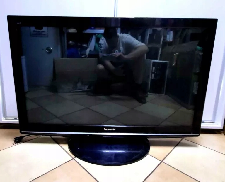 TELEWIZOR PANASONIC TX-P46U20E PILOT
