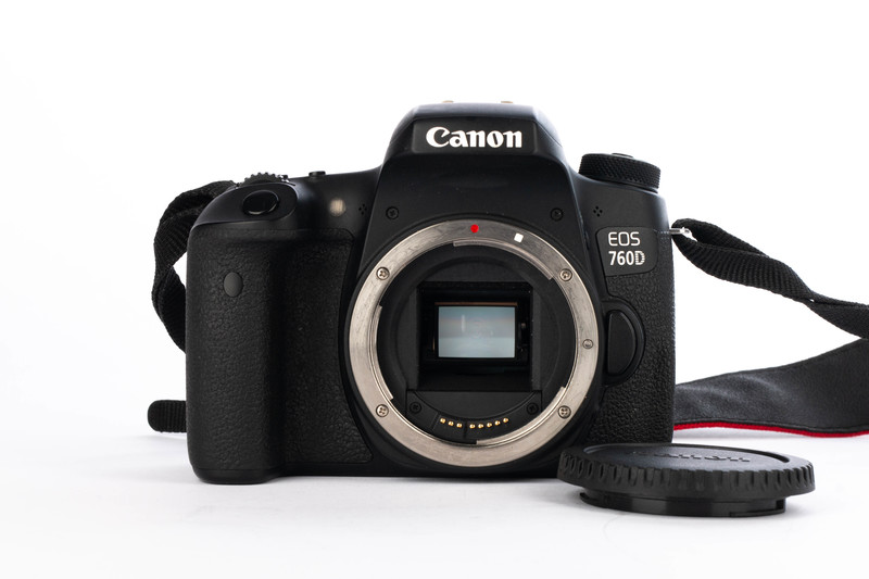 Używany aparat Canon EOS 760D body