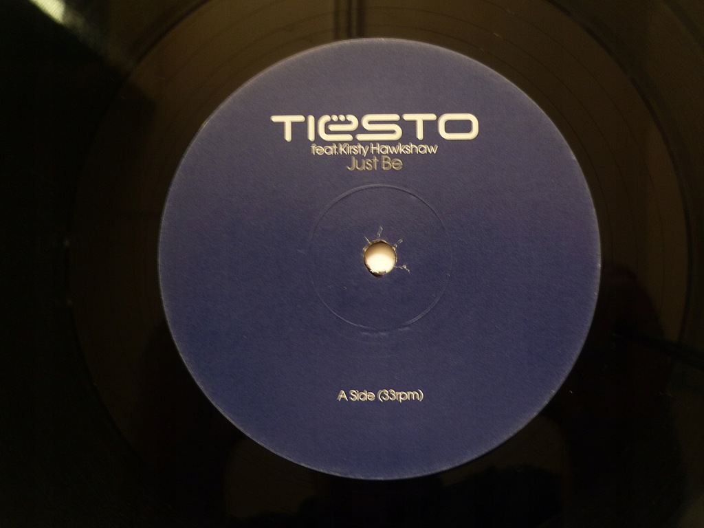 Купить Tiesto Just Be с участием Кирсти Хокшоу Макси LP.: отзывы, фото, характеристики в интерне-магазине Aredi.ru