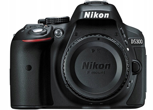 Nikon D5300 24MPix 3,2' LCD WiFi GPS FHD 22,5K Grip 2 Baterie Pilot Torba