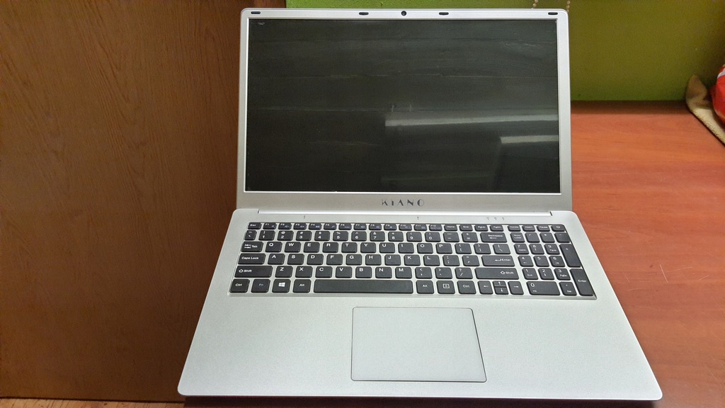 Laptop Kiano Slimnote 15.6 4 GB /500GB SUPER STAN!