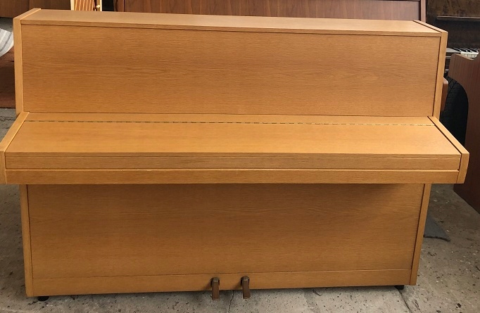 PIĘKNE PIANINO, PIANINA - HELLAS