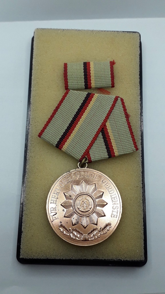 Medal Zasługi Organów MSW NRD brązowy z etui