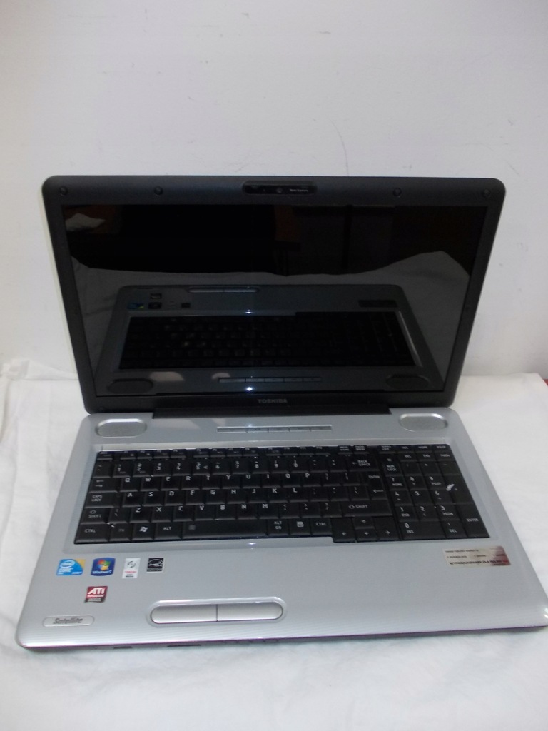 TOSHIBA SATELLITE L550-149 / BRAK OBRAZU