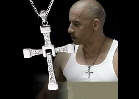 Naszyjnik Krzyż wierna kopia którą nosi VIN DIESEL