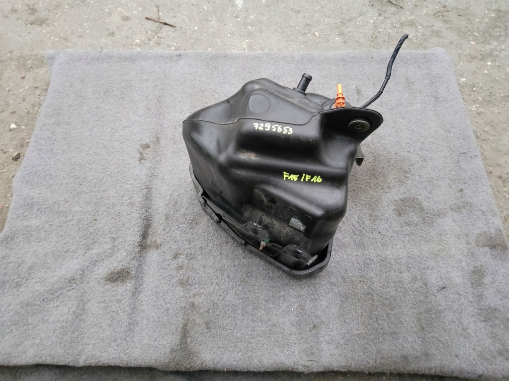 ZBIORNIK ADBLUE BMW X5 X6 F15 F16