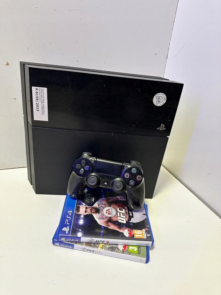 Konsola Sony PlayStation 4 500 GB czarny