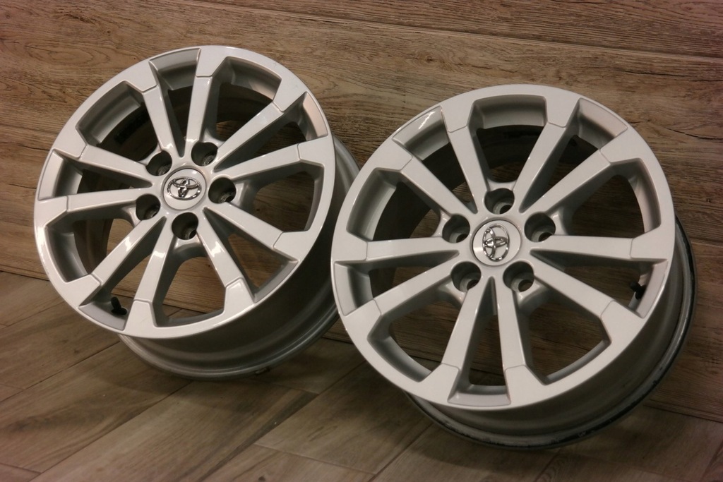 16'' Felga Toyota Avensis T27 Oryginał ET39 6,5J