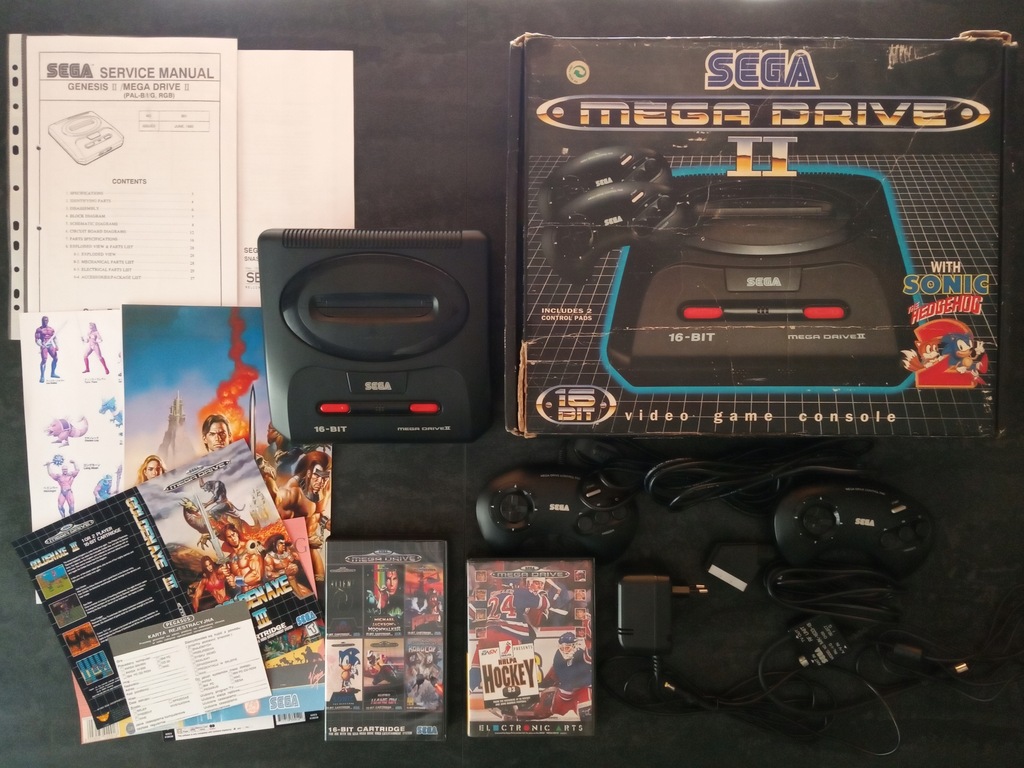 Sega Mega Drive II (model MK-1631-50 w pudełku)
