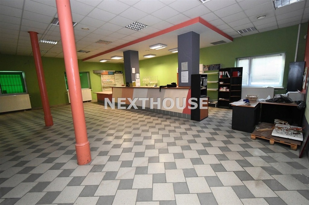 Komercyjne, Knurów, Gliwicki (pow.), 230 m²