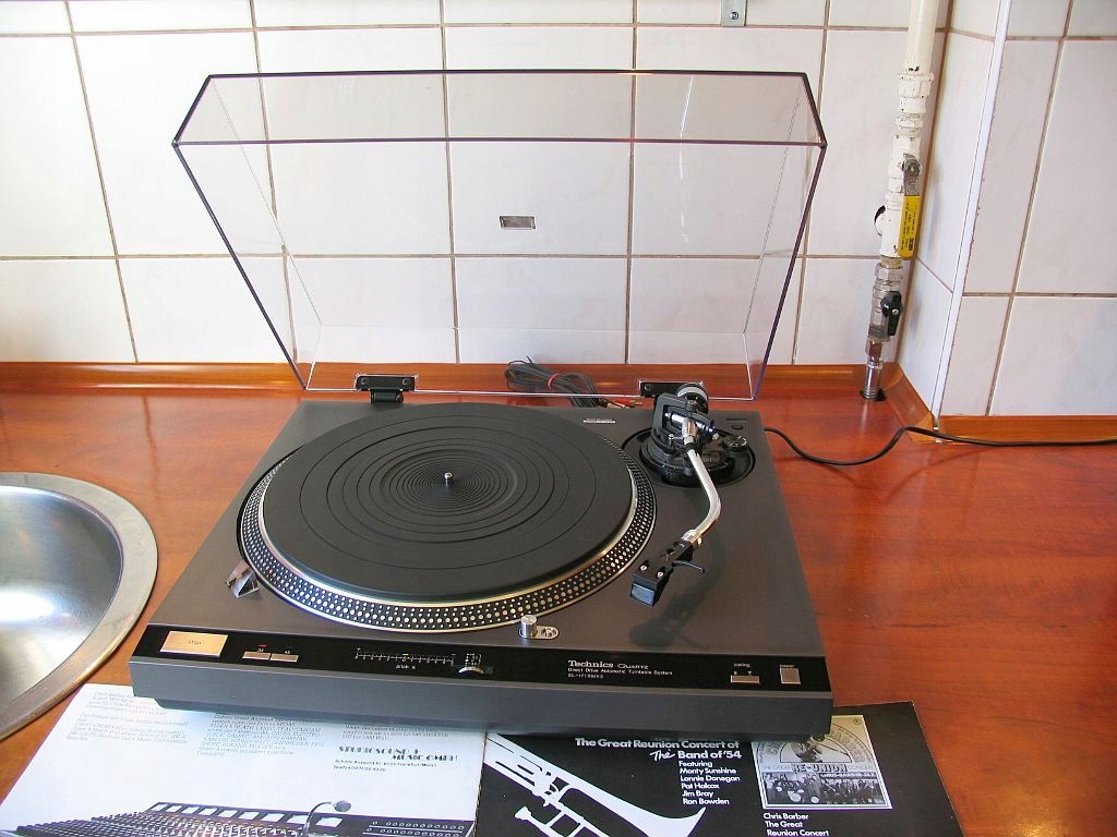Technics SL-1710 Mk2 / TOP Gramofon '' Perfekt ''