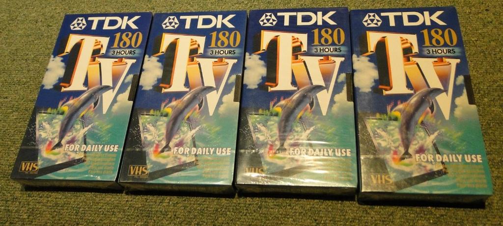 Kasety VHS TDK 180 min nieużywane, folia 4 sztuki